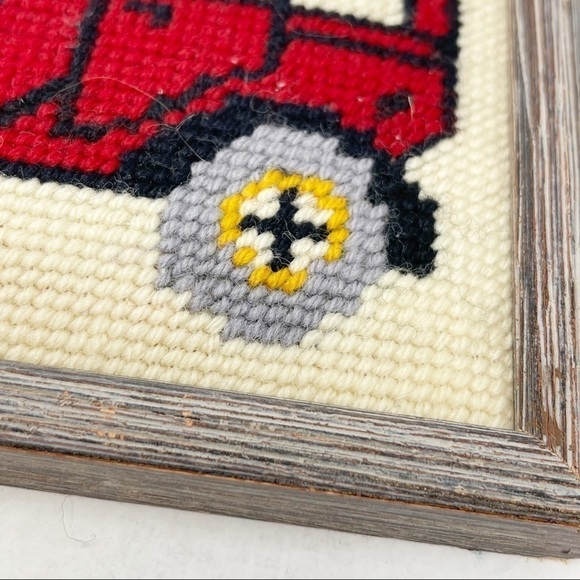 Finished Framed Needlepoint Crewel Old Fashioned Car Model T Red Ivory - Picture 4 of 7